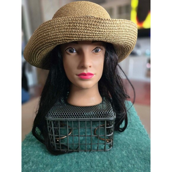 Helen Kaminski 100% Raffia hat main image 5